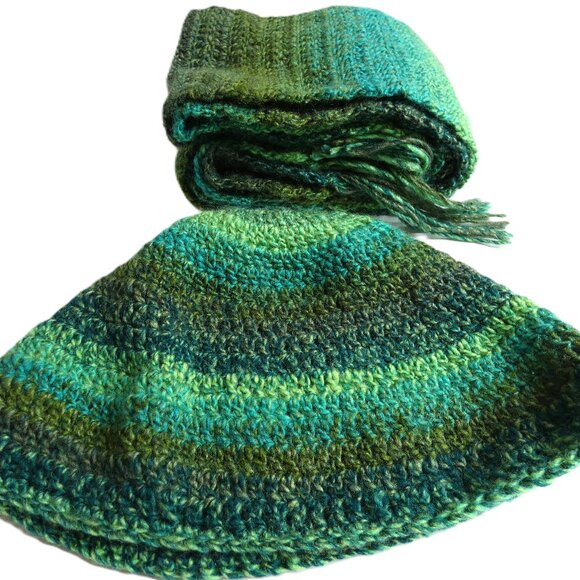 Green Scarf & Hat SET Extra Long Stripes Handmade Crochet Hand Knit Warm NWT - Picture 11 of 11